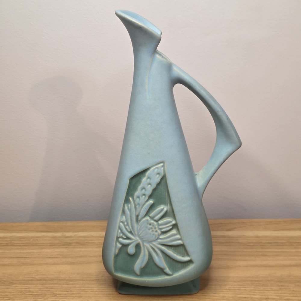 Roseville Vintage Pottery Silhouette Ewer/Pitcher, Shape 717-10, Cameo Green - Picture 2 of 12